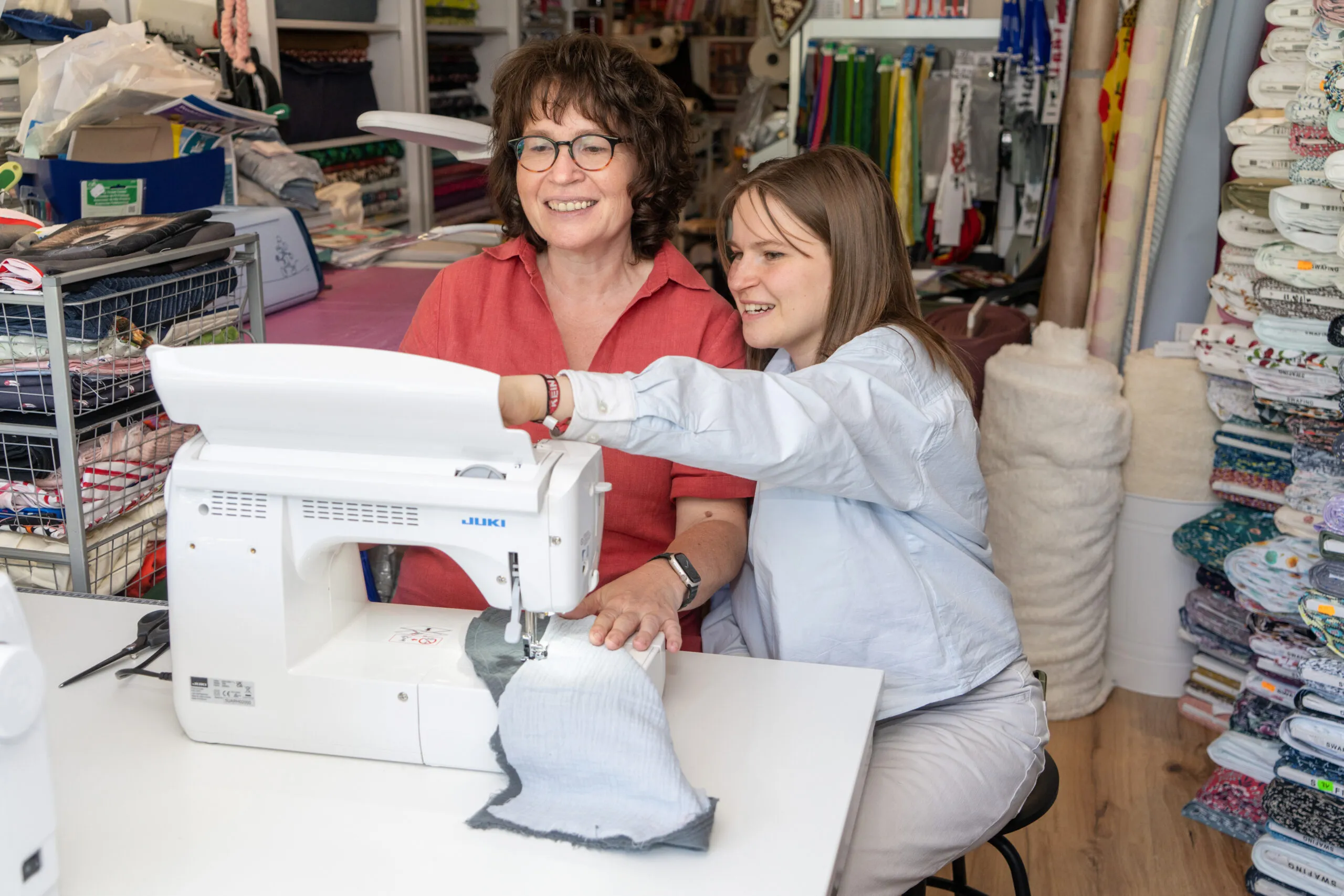 Einzelunterricht an der Nähmaschine im Fadengeist-Laden